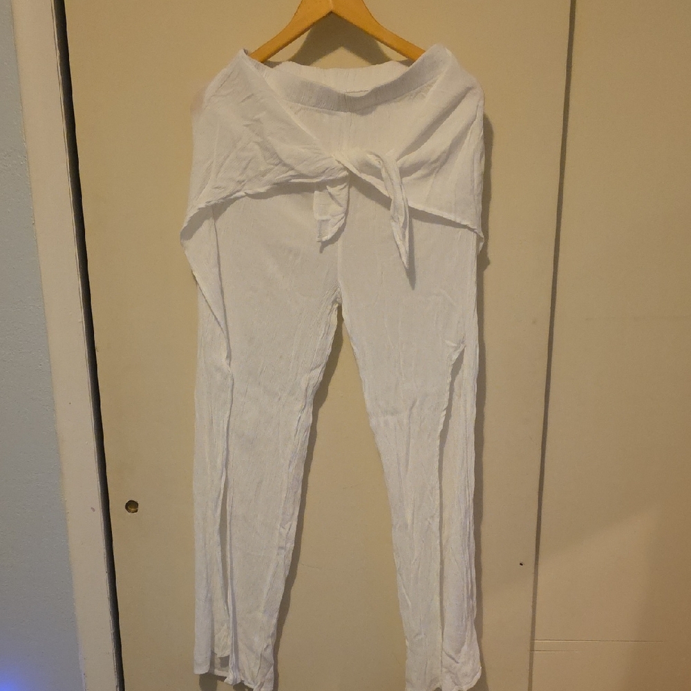 Kona Sol White Straight Leg Pants